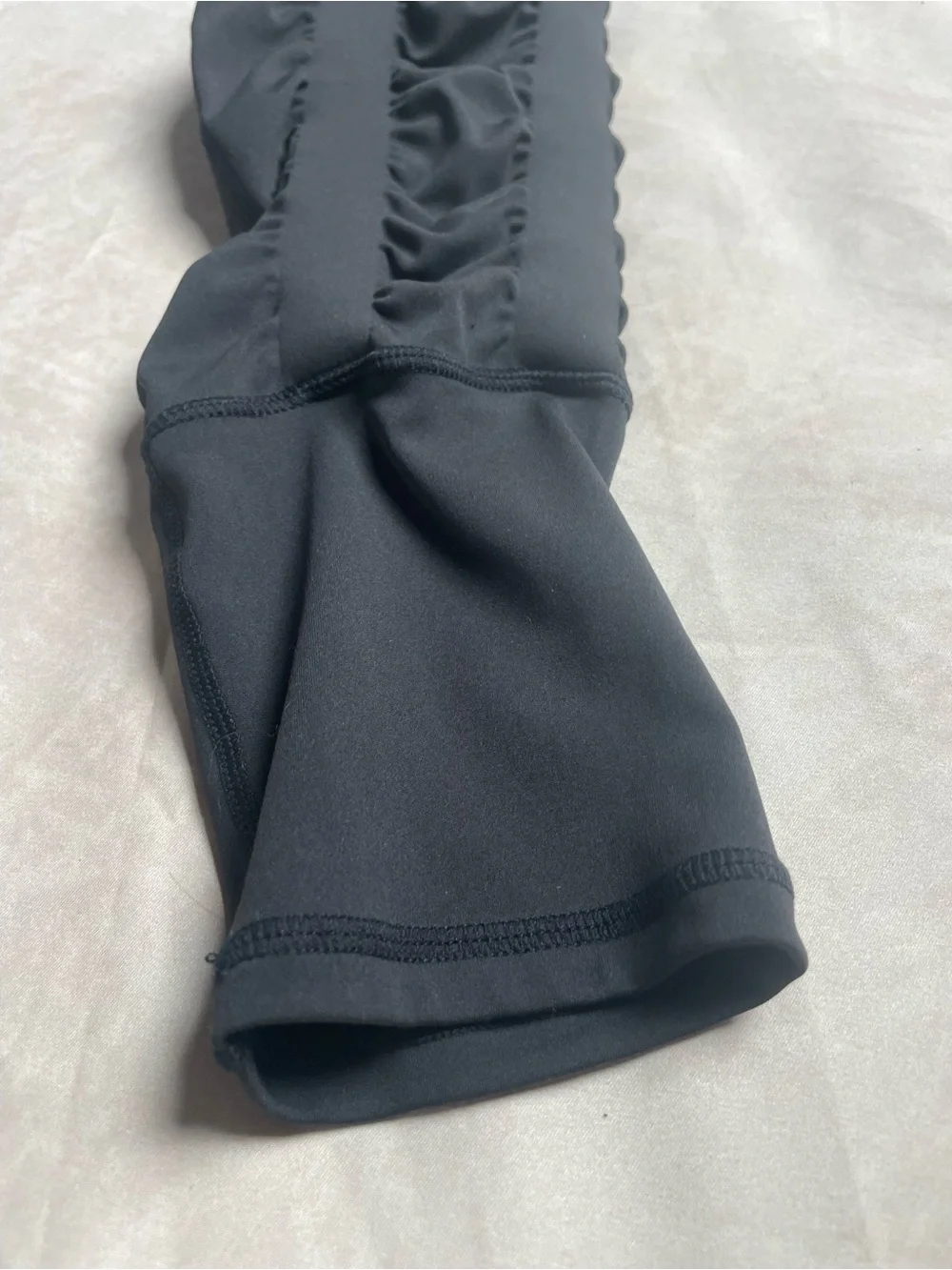 SKINNIFY Black Ruched High-Waist Skinny Pants